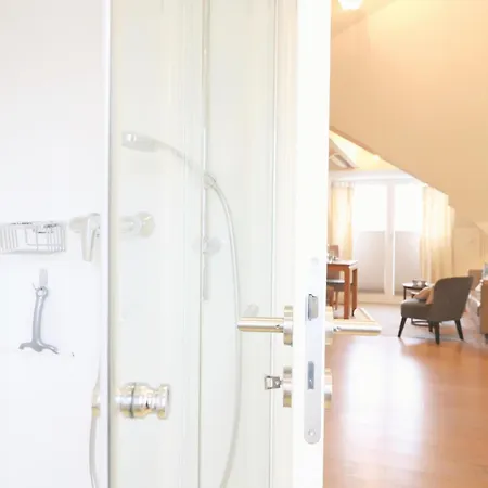 Hafenstrasse 4, Whg. 2 리스트